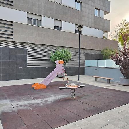 Cozy Apartment Forum Beach سان أدريان دي بيزوس المظهر الخارجي الصورة