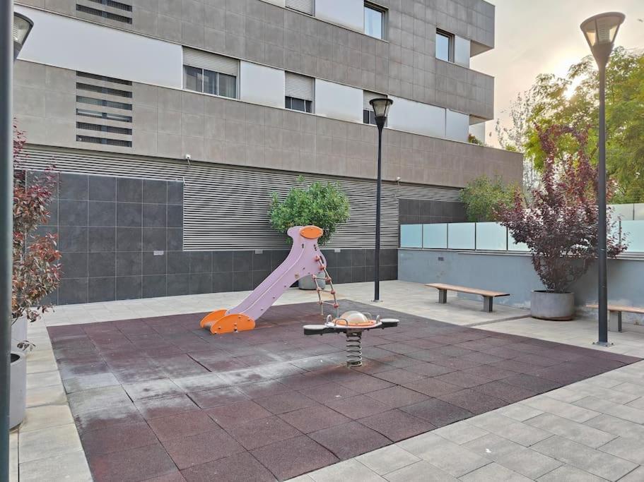 Cozy Apartment Forum Beach سان أدريان دي بيزوس المظهر الخارجي الصورة