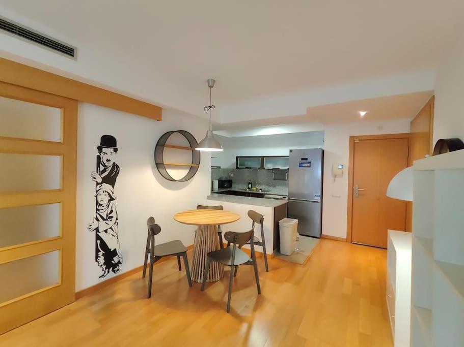 Cozy Apartment Forum Beach سان أدريان دي بيزوس المظهر الخارجي الصورة
